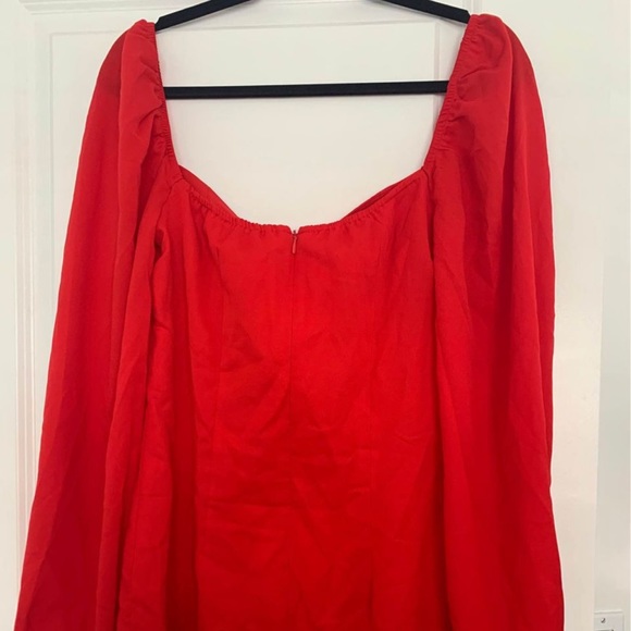 Red Mini Dress With a front Tie - Picture 3 of 4